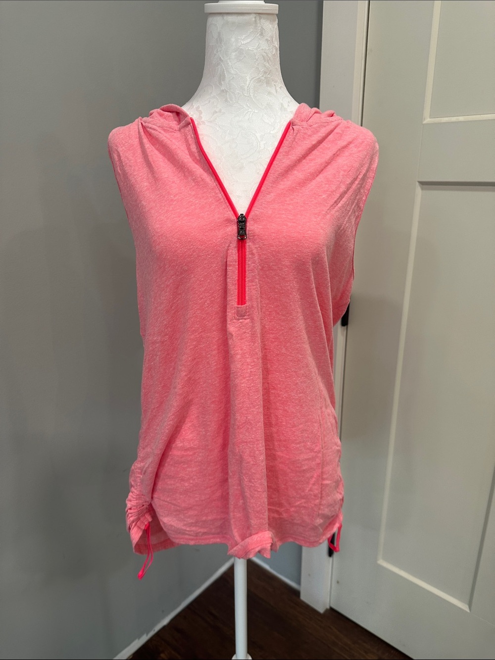 Under Armour Pink Sleeveless Hooded Zip Tank